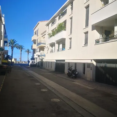 Magnifique T2 Les Pieds Dans Le Sable Le Grau-du-Roi